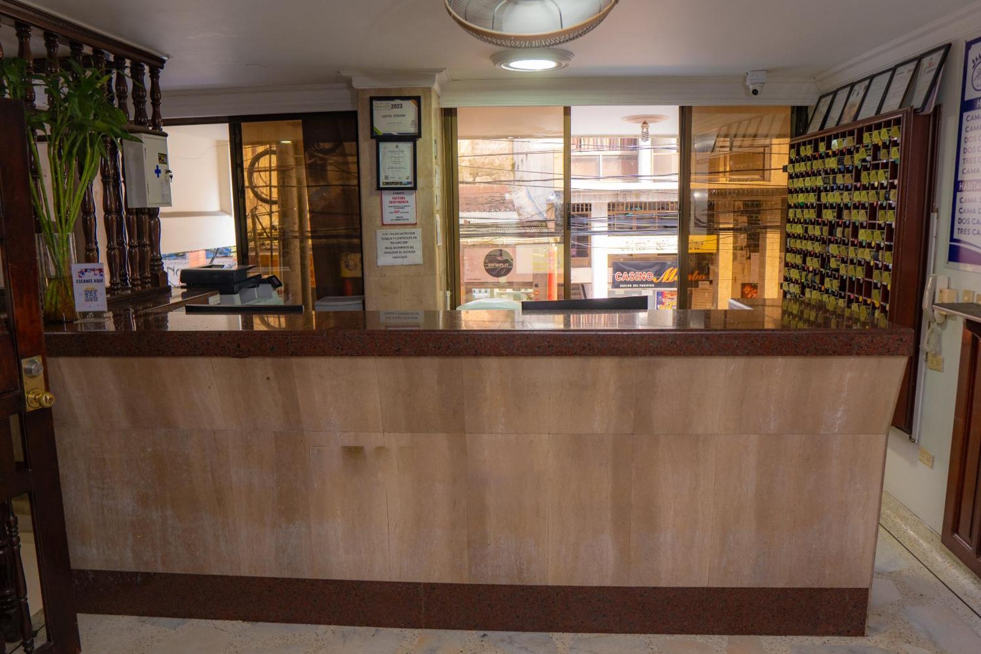 Hotel Steven Buenaventura Ngoại thất bức ảnh