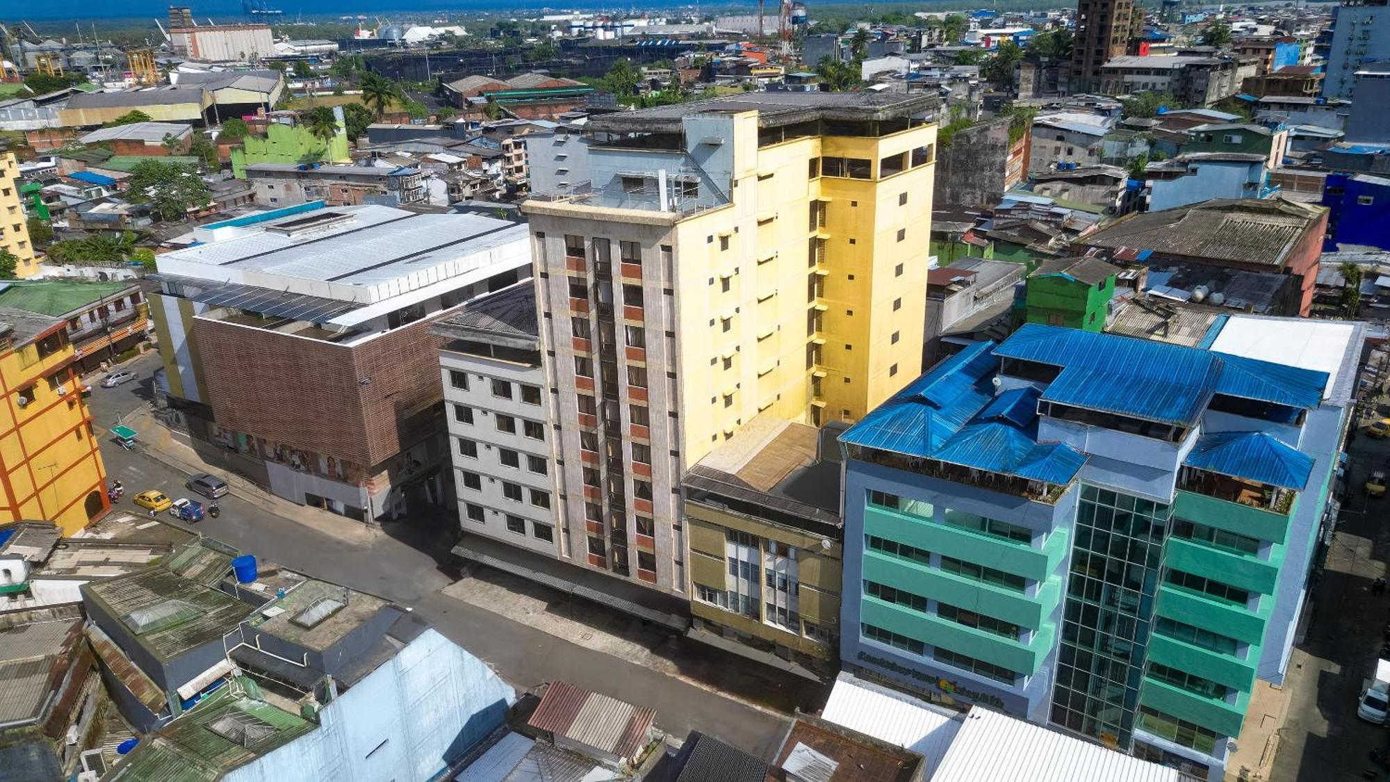 Hotel Steven Buenaventura Ngoại thất bức ảnh