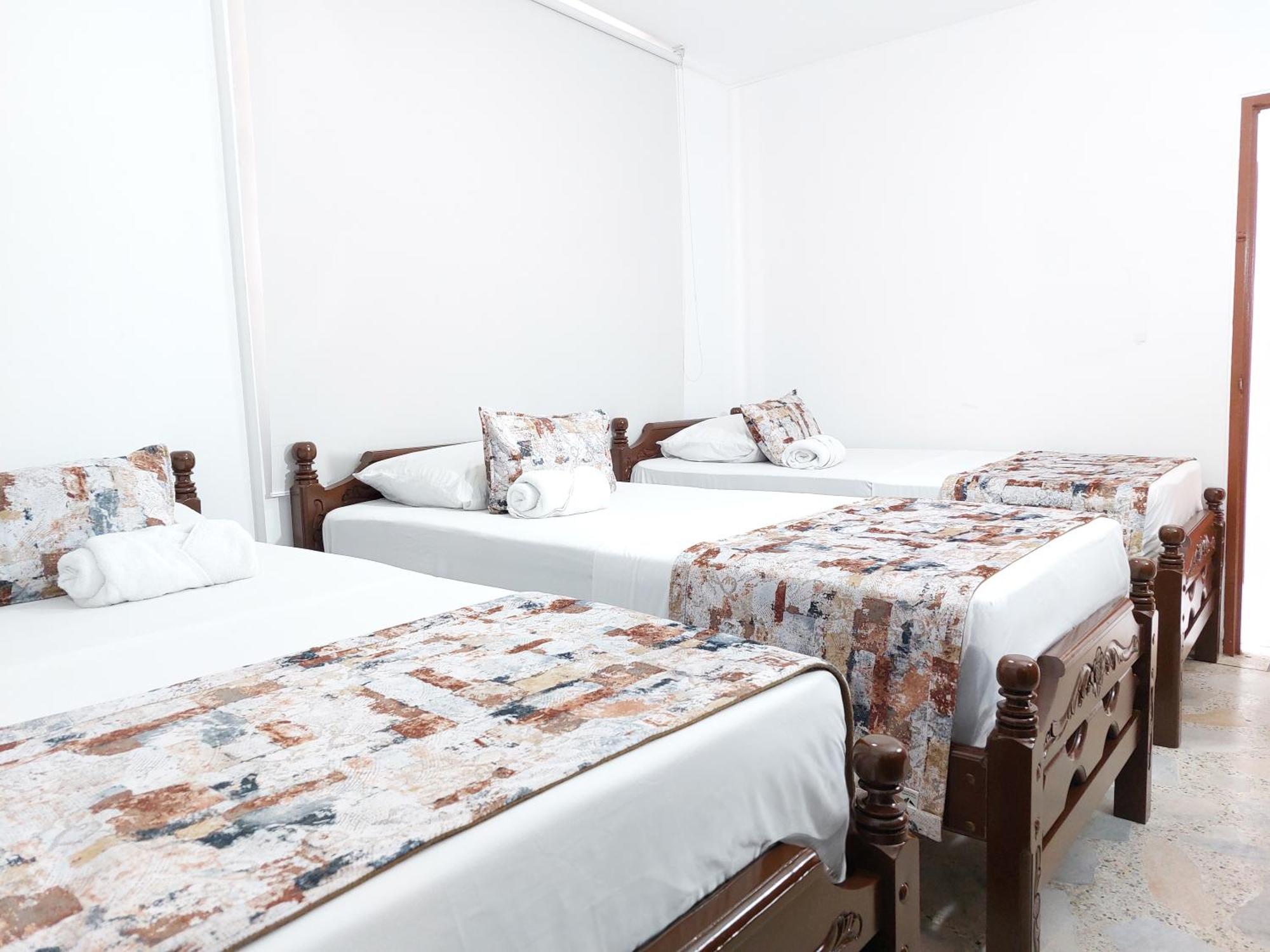 Hotel Steven Buenaventura Ngoại thất bức ảnh