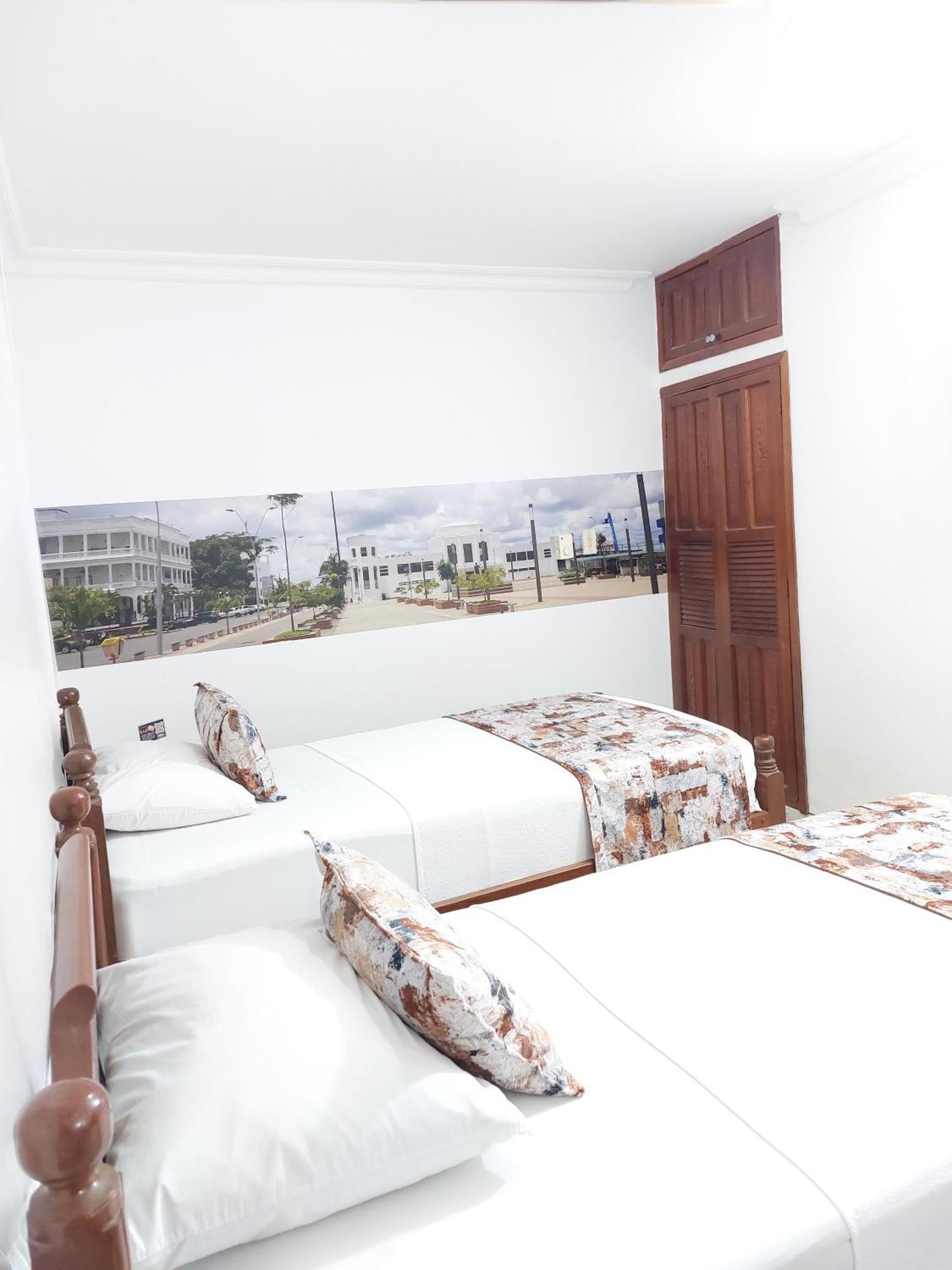 Hotel Steven Buenaventura Ngoại thất bức ảnh