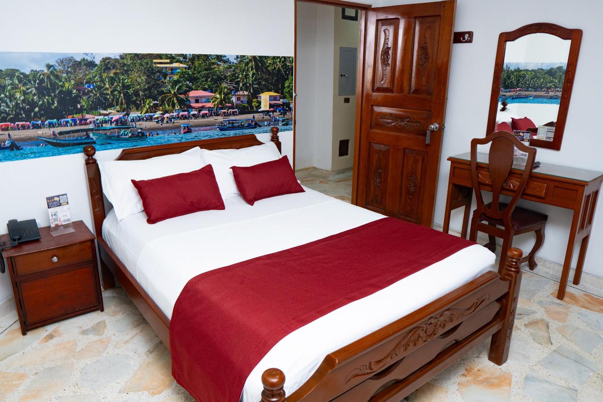 Hotel Steven Buenaventura Ngoại thất bức ảnh